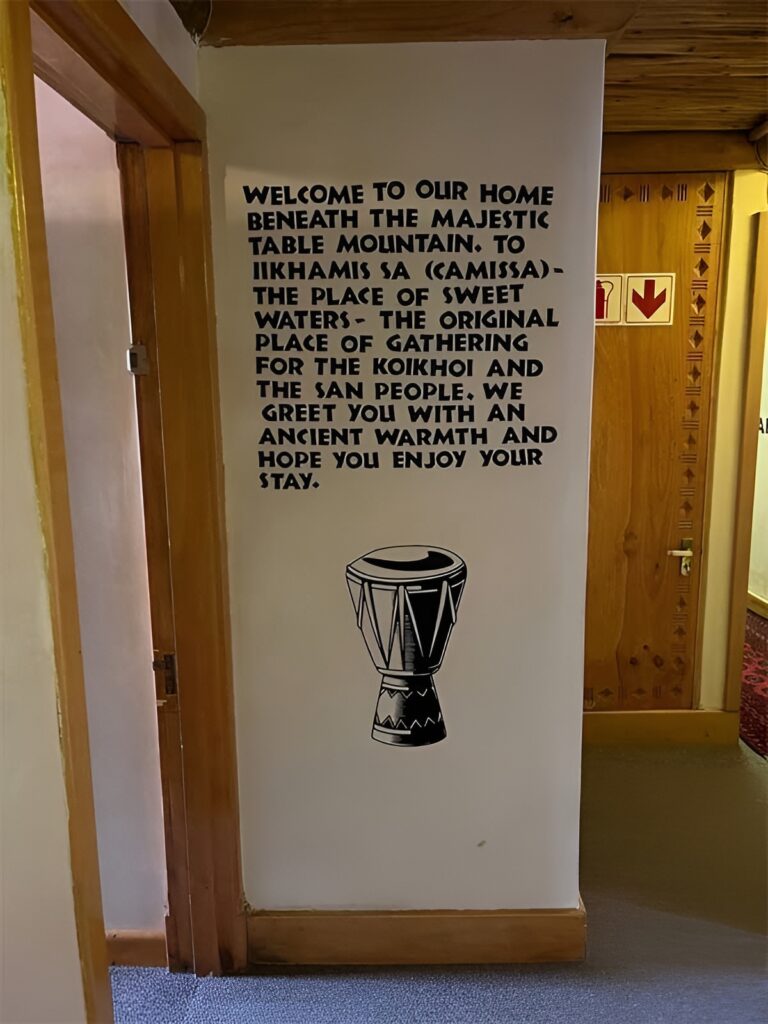 Ikhaya Lodge inside 4