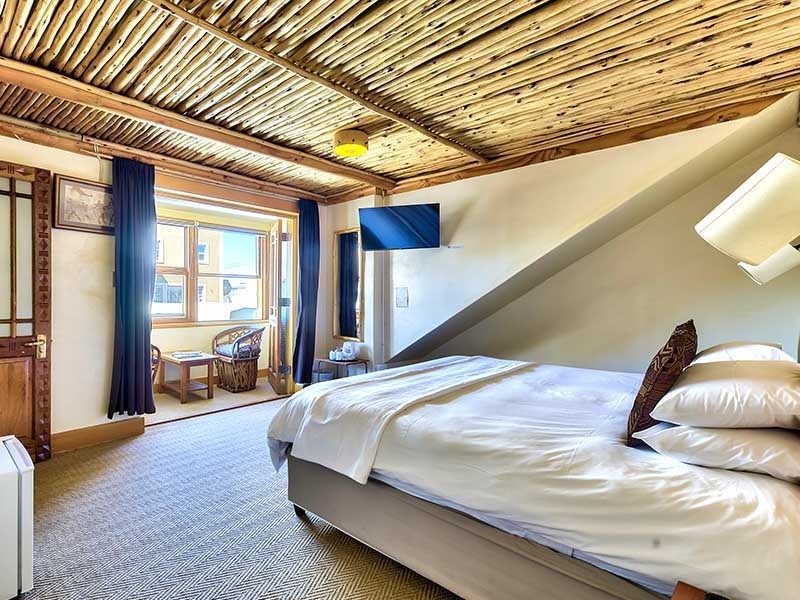 Ikhaya Lodge room 2